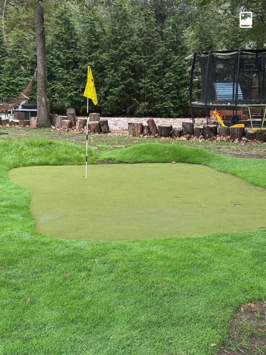 Big Moss Outdoor Target putting and chipping green overview