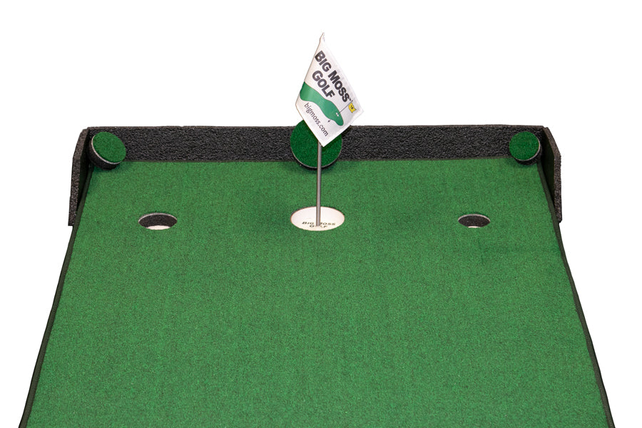 Competitor V2 putting green surface close-up showing true-roll turf.