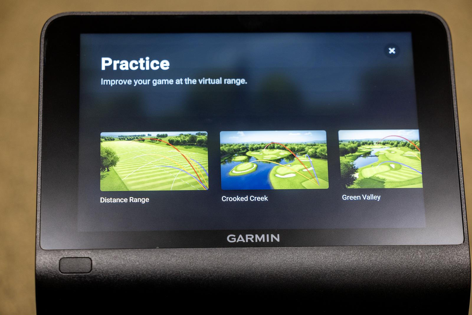 Garmin Approach R50 Launch Monitor & Golf Simulator