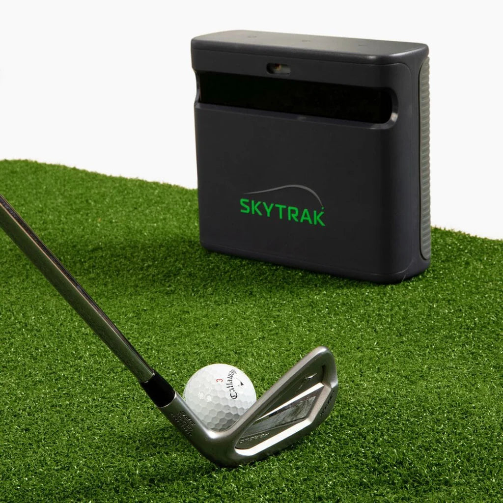 SkyTrak ST MAX SIG10 Golf Simulator Package
