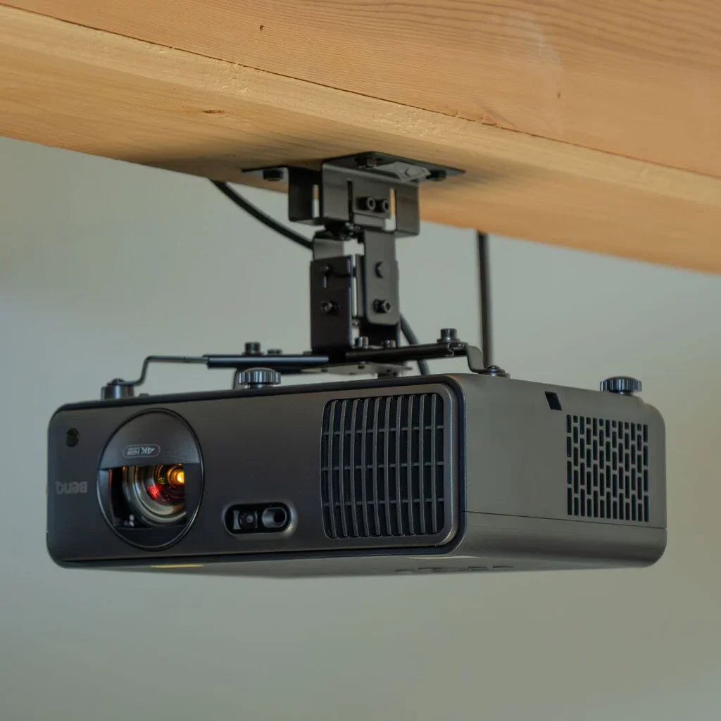 Projectors For Golf Simulators