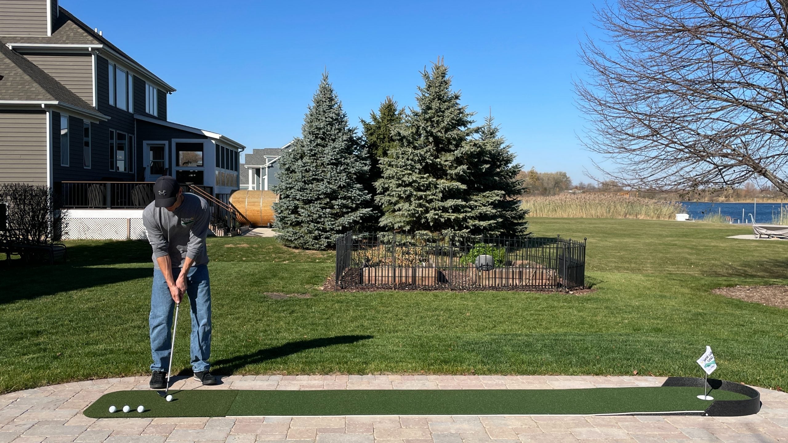 Commander Putting Green | Premium Indoor & Outdoor Golf Practice Green