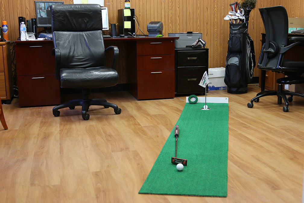 Big Moss Office Fit Putting Green overview