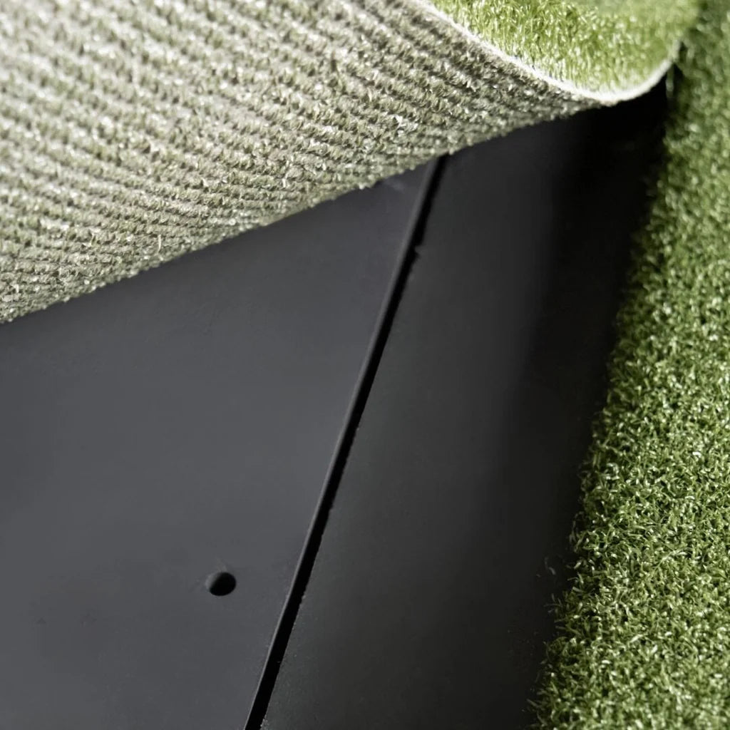 SIGPRO Super Softy 4x8'4" Double Sided Golf Mat detail view