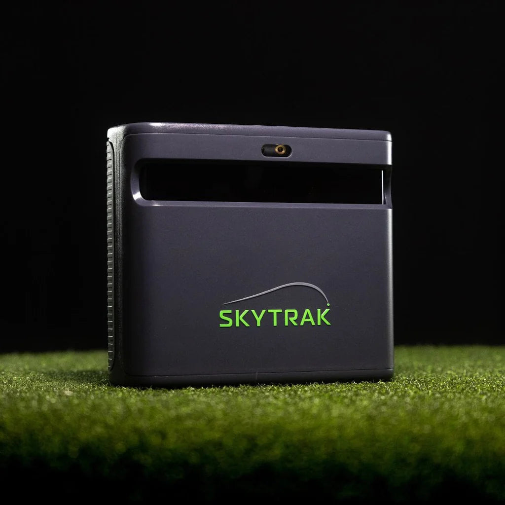 SkyTrak ST MAX SIG10 Golf Simulator Package